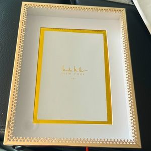 Nicole miller box frame